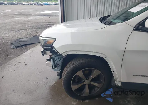 2019 Jeep Cherokee Limited 4X4 from USA, damaged, VIN 1C4PJMDXXKD198284
